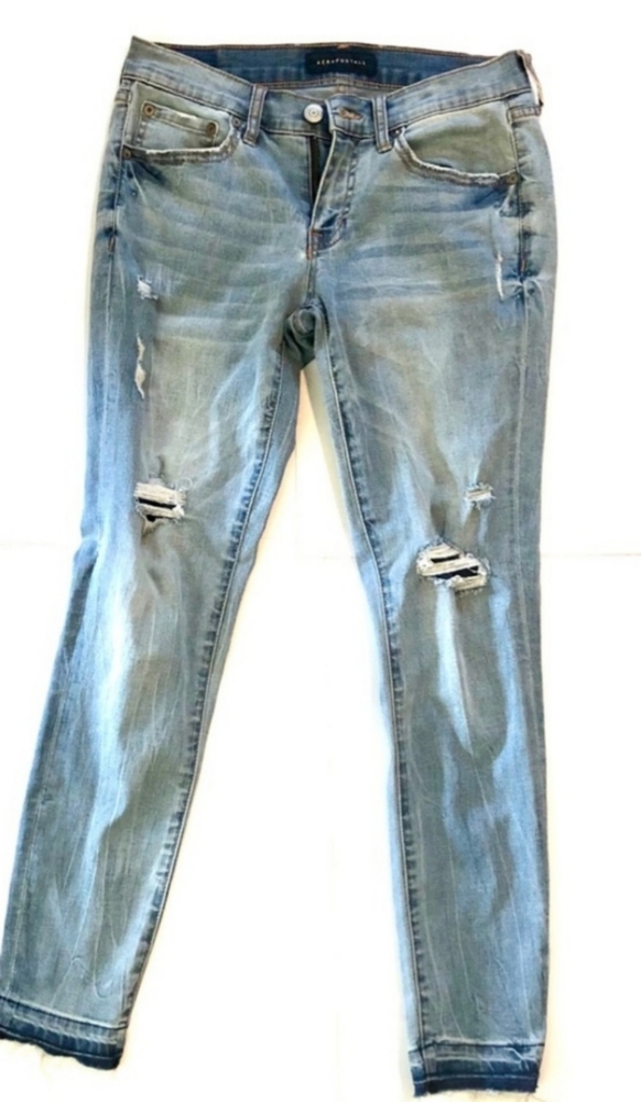 Aeropostale Ripped Distressed Ankle Jeggings